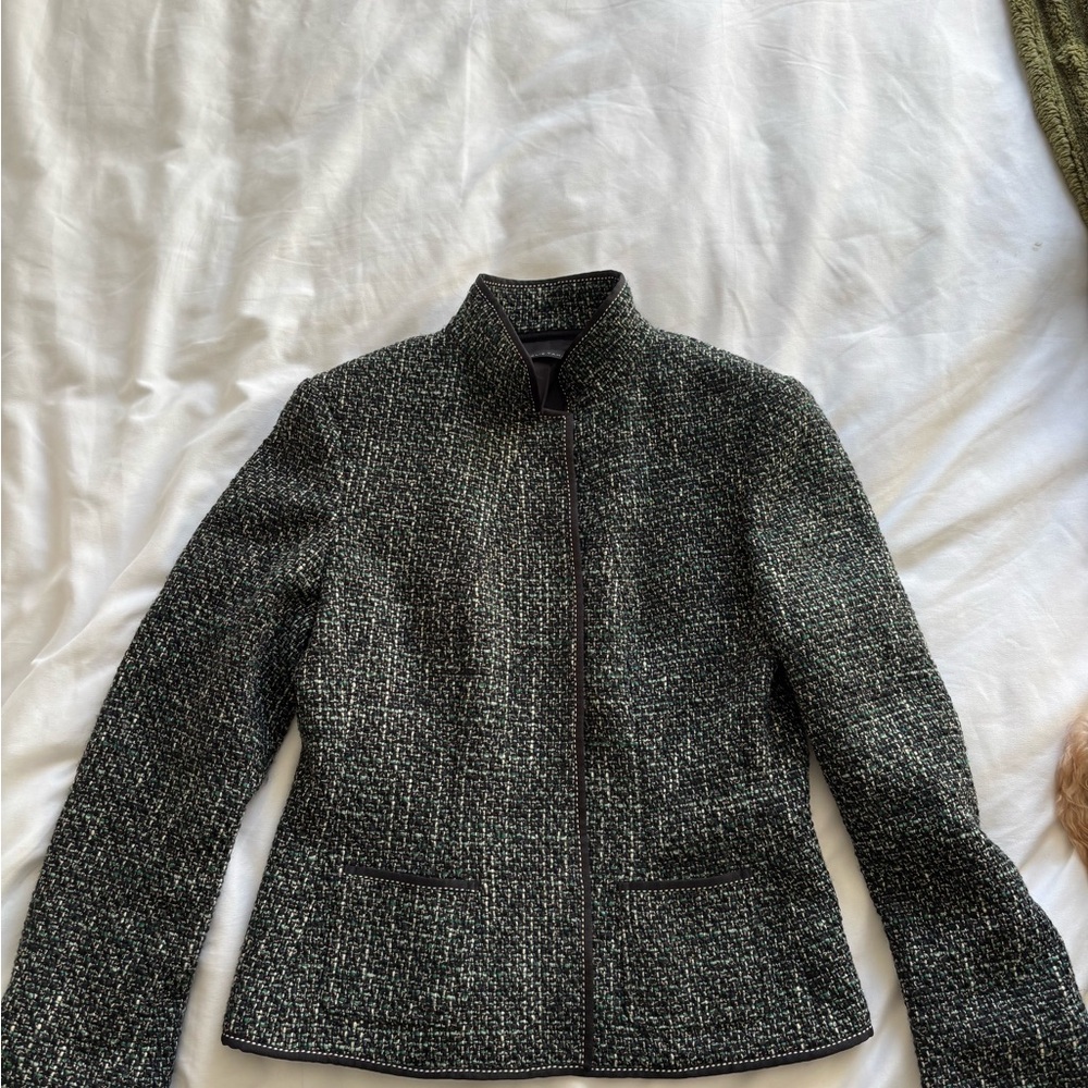 Chic Black Tweed Blazer